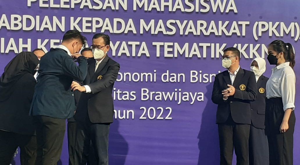 1010 Mahasiswa FEB UB Gerakkan Ekonomi Desa